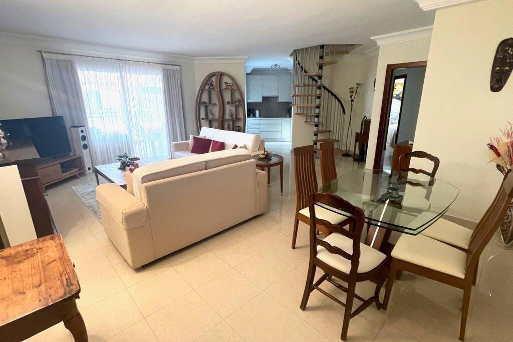 Luxurioese Duplex Ferienwohnung In Sehr Ruhiger Wohnanlage Mit Meerblick Palm-mar Eksteriør bilde